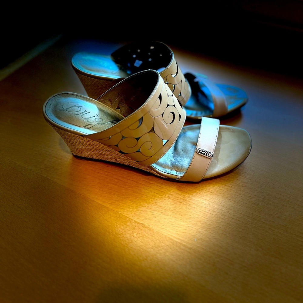 Tan wedge Brighton sandals,slip on - Picture 4 of 5